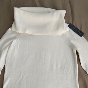 NWT French Connection off white turtleneck sweater. Size medium.